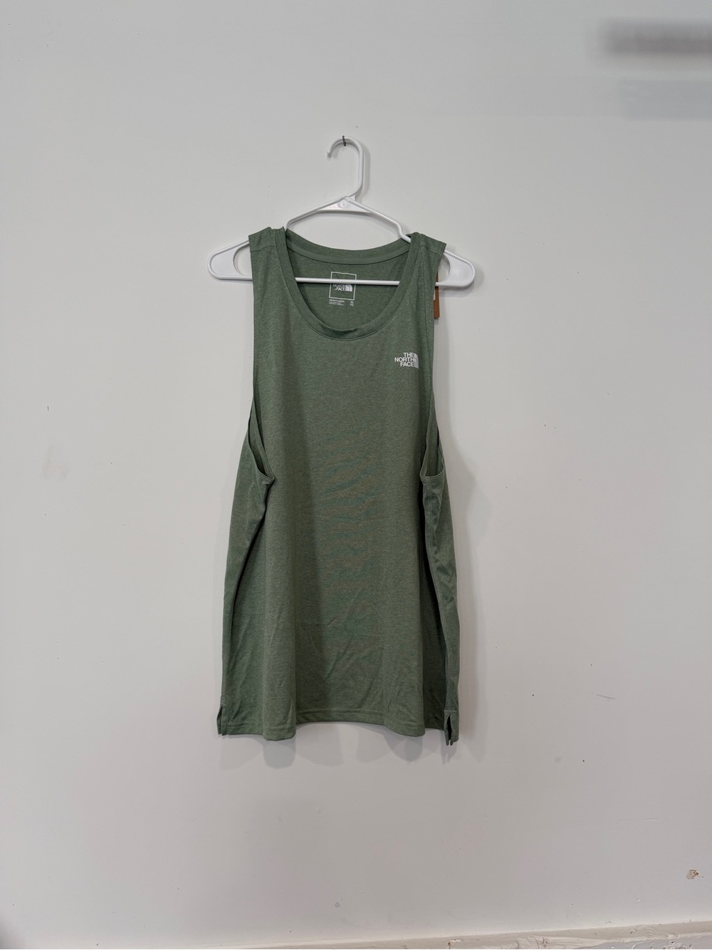 The North Face Men's Moss green breeze Tank